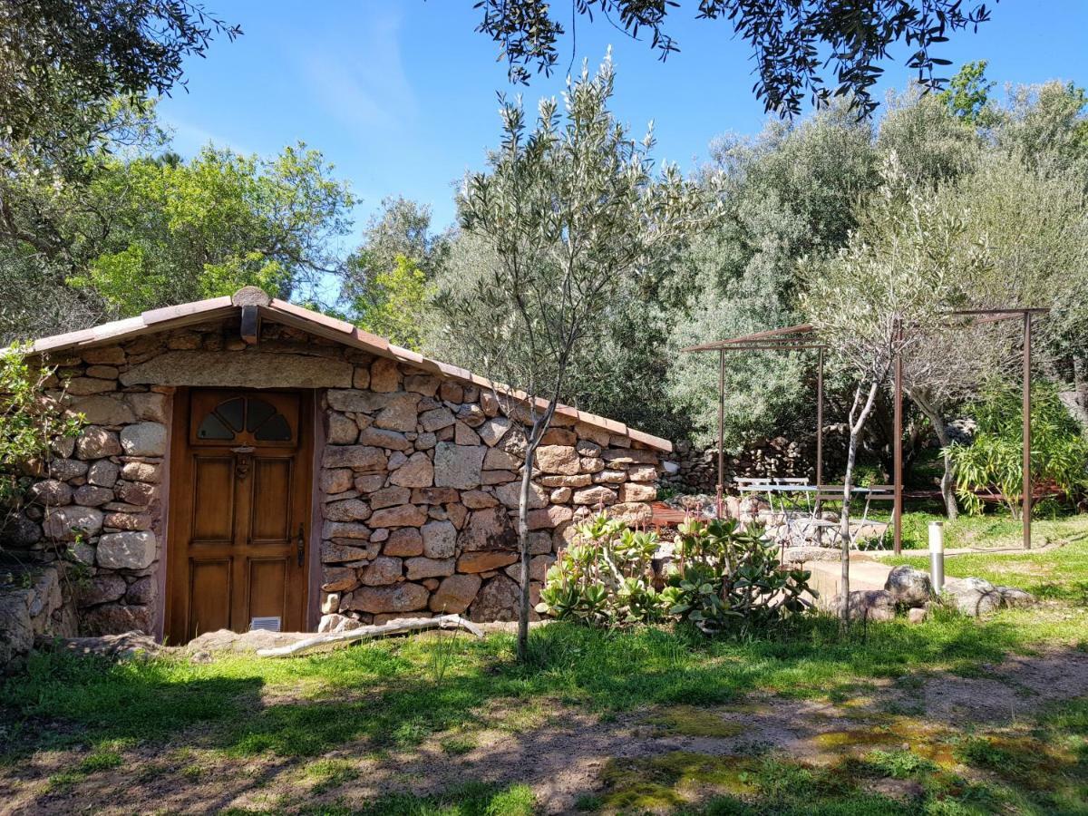 Caseddu Di Poggiale Acomodação com café da manhã Figari  Exterior foto